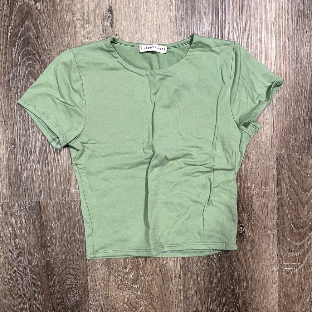 Women’s green crop top